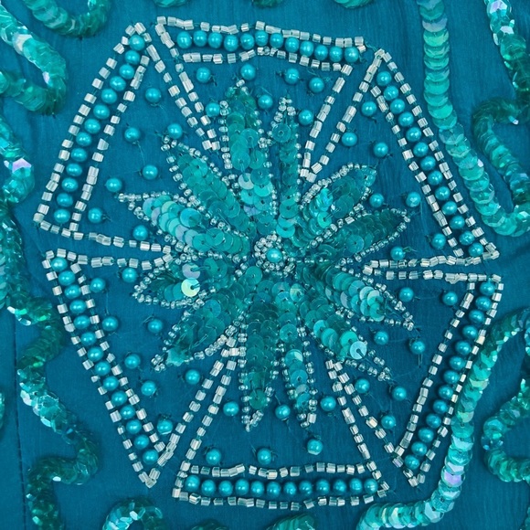 Vintage teal blue beaded and sequined dress. Beaded fringe. Size 8 - Picture 5 of 10